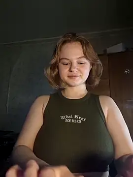 SlipperSherry's cam snapshot