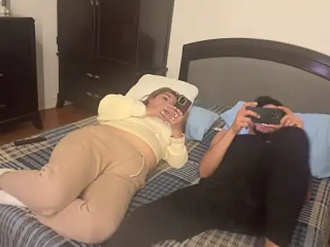 ElegantDic live sex cam