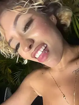 MystiqueXXX live sex cam