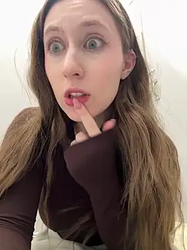 FroggyAnna live sex cam