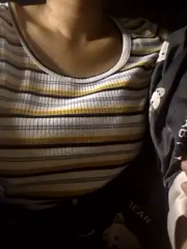 Merrylinh's cam snapshot