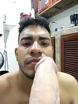 Moreno_latino_sex's cam snapshot