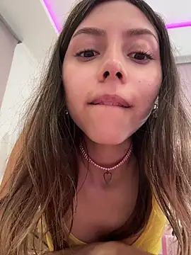 MissBecka_ live sex cam