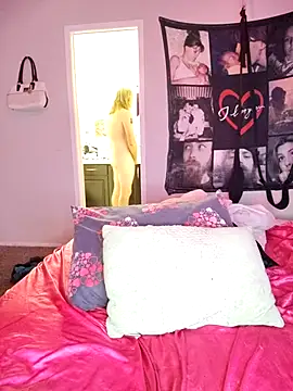 SpiderRose live sex cam