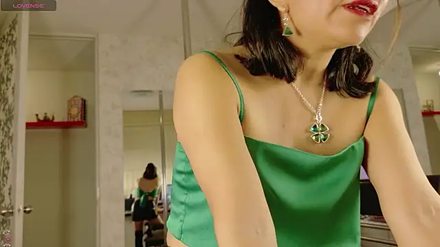 Sumaq_moon's cam snapshot