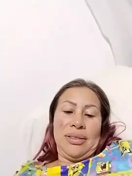 LaraCaliente's cam snapshot