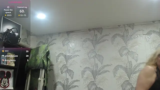 CamDiva113 live sex cam