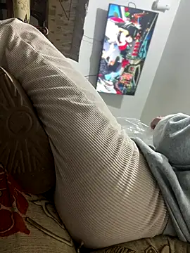 Cloew_Marz live sex cam