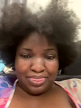 sweet18creamybigpussy live sex cam