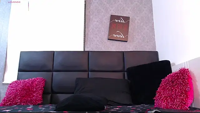 Daia_Ashanti live sex cam