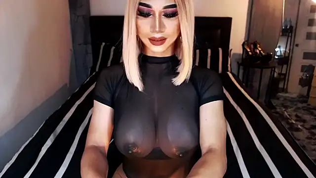 xMASSIVECOCKMISTRESS live sex cam