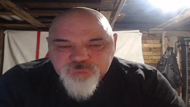 Newfiesausage1972 live sex cam