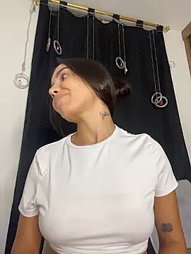 Scarlett05 live sex cam