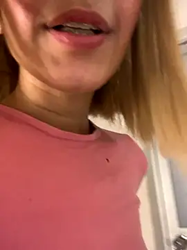 SweetBunnyGF live sex cam