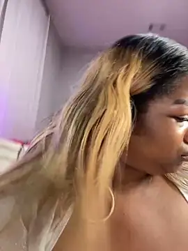 BigFineSelena live sex cam