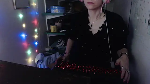 EvilFindomGoddess's cam snapshot