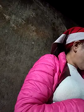 dakota-kis's cam snapshot