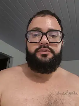 NoahRJ1 live sex cam