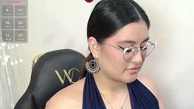 heluejamil's cam snapshot