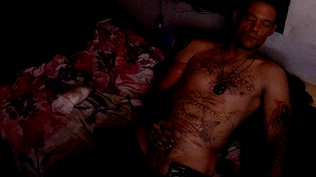 TheOneYouLove69's cam snapshot