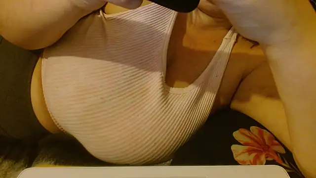 stacybanks's cam snapshot