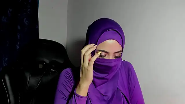 Azahara_ahmad's cam snapshot