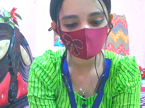 Silver_Queen07's cam snapshot