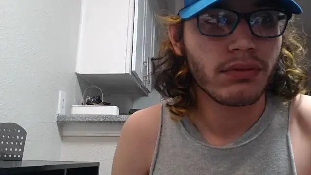 zacthefeetguy's cam snapshot