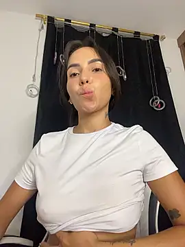 Scarlett05 live sex cam