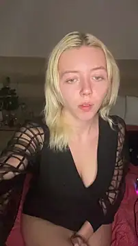 MonaNoire live sex cam