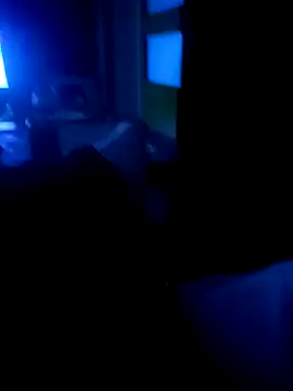 Valencianoo411's cam snapshot