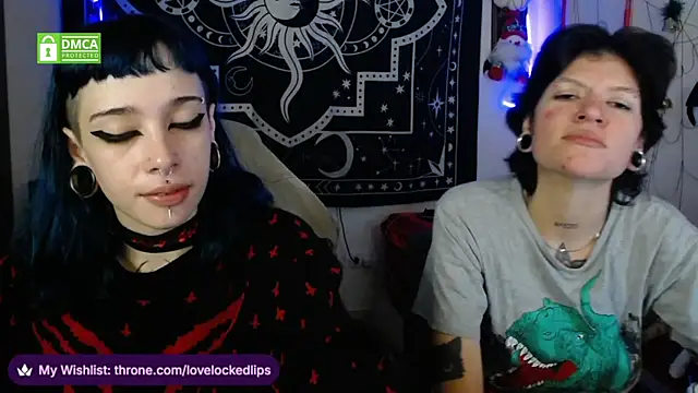 lovelockedlips's cam snapshot