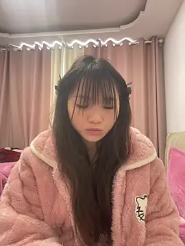 Emlyly-18's cam snapshot