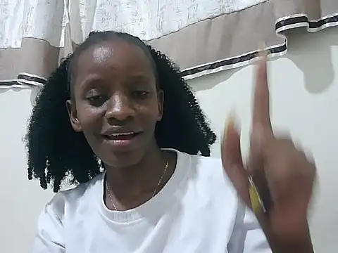 prettybeee's cam snapshot