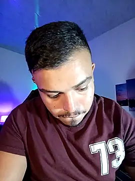 Naughty_Charly's cam snapshot