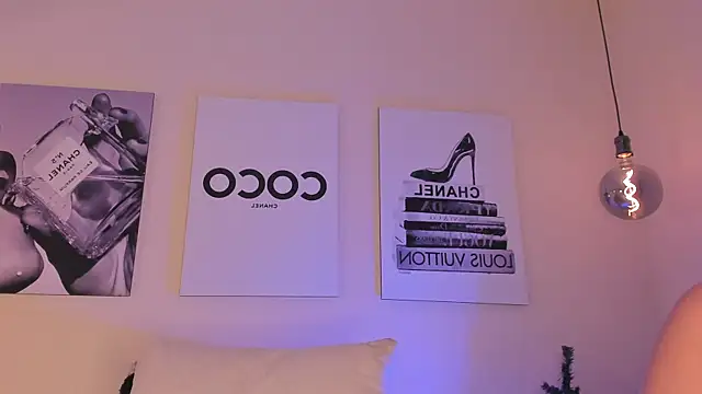 Blue_Angell's cam snapshot