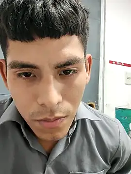 El_CHEGO live sex cam