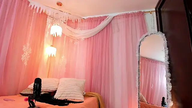 soyemi's cam snapshot