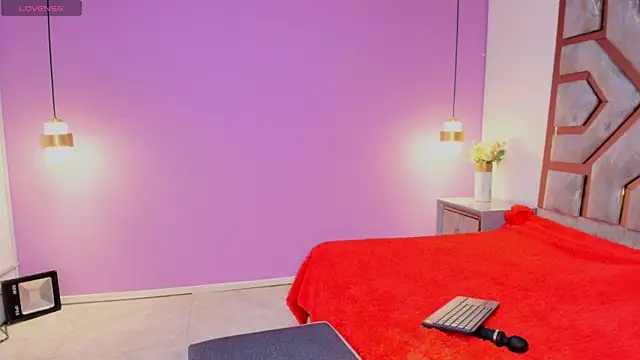 Zamira_Taylor's cam snapshot