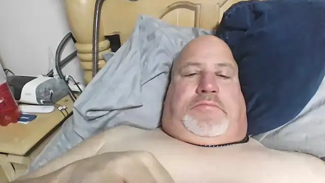 Bigbear0563 live sex cam