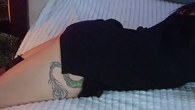 MonicaSweetx's cam snapshot