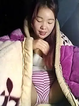 lylylove live sex cam