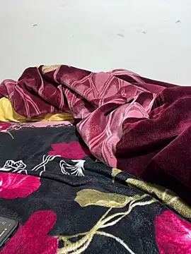 ElegantArab1 live sex cam