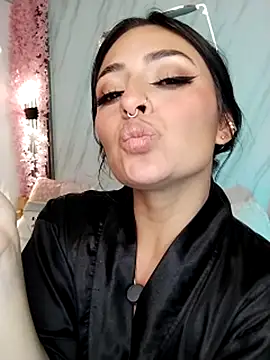 Nanda_Vixen live sex cam