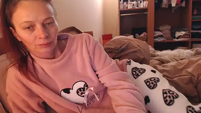 LovelyAndraGirl live sex cam