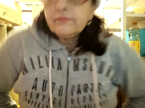 Samantha_Squirt@xh live sex cam