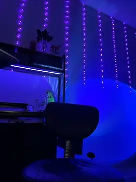 thebrattygoddess live sex cam