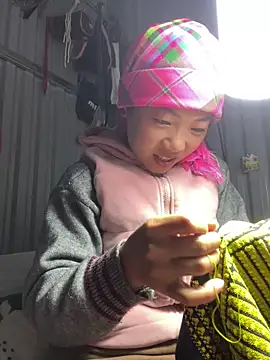 AAANINE22 live sex cam