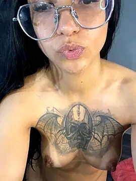 HyaraMoon live sex cam