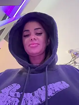 KirstieVegas live sex cam